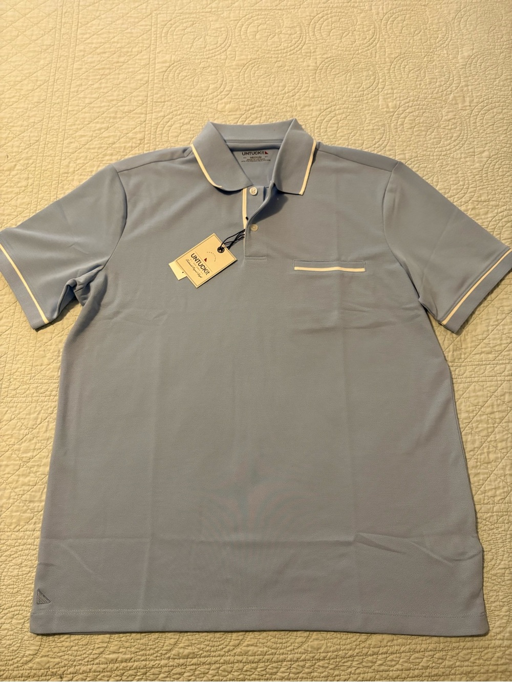 Untuckit Caesar polo performance shirt. Size medium. NWT